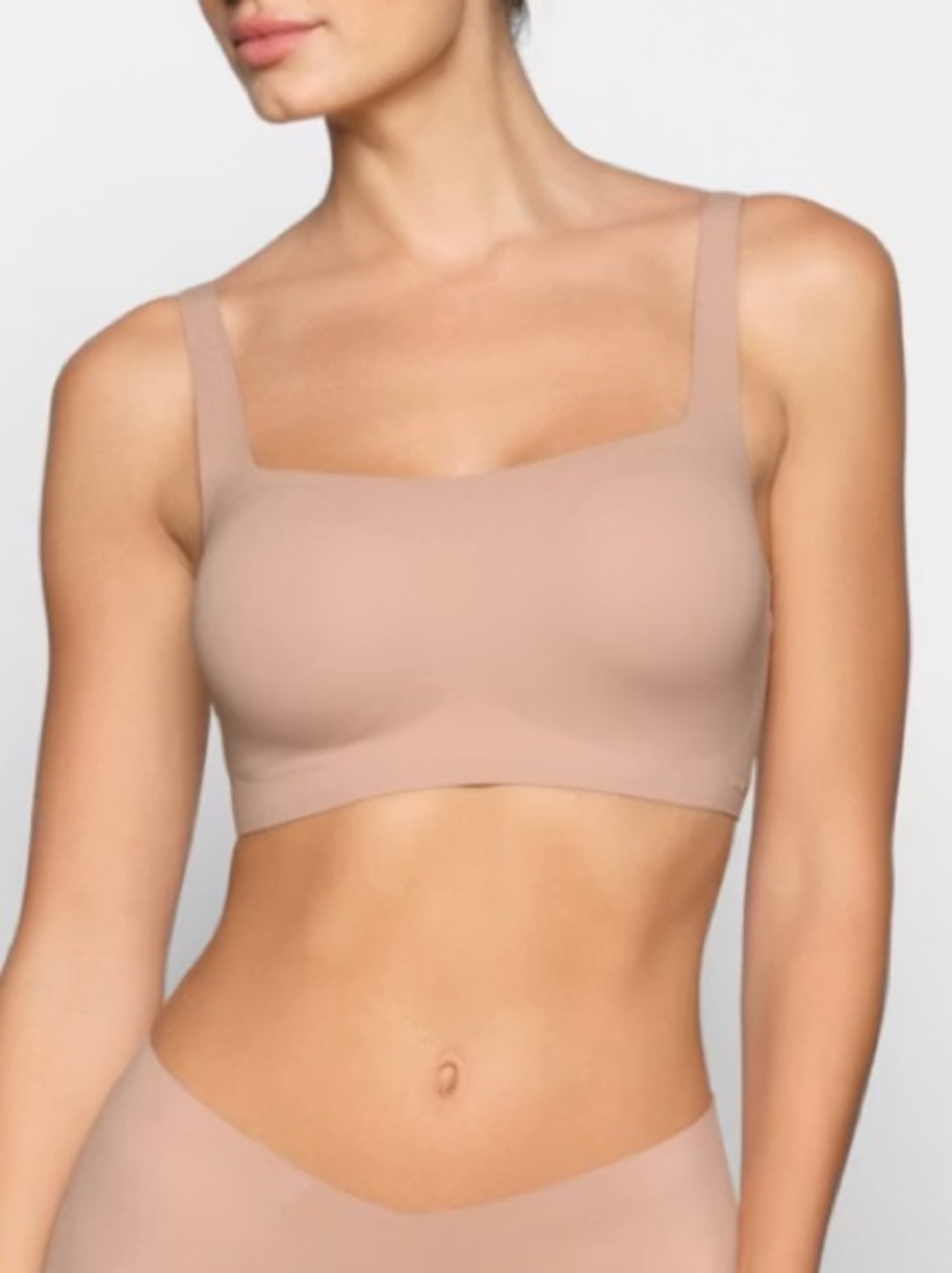SKIMS *NWT NAKED SCOOP BRA | COLOR: CLAY